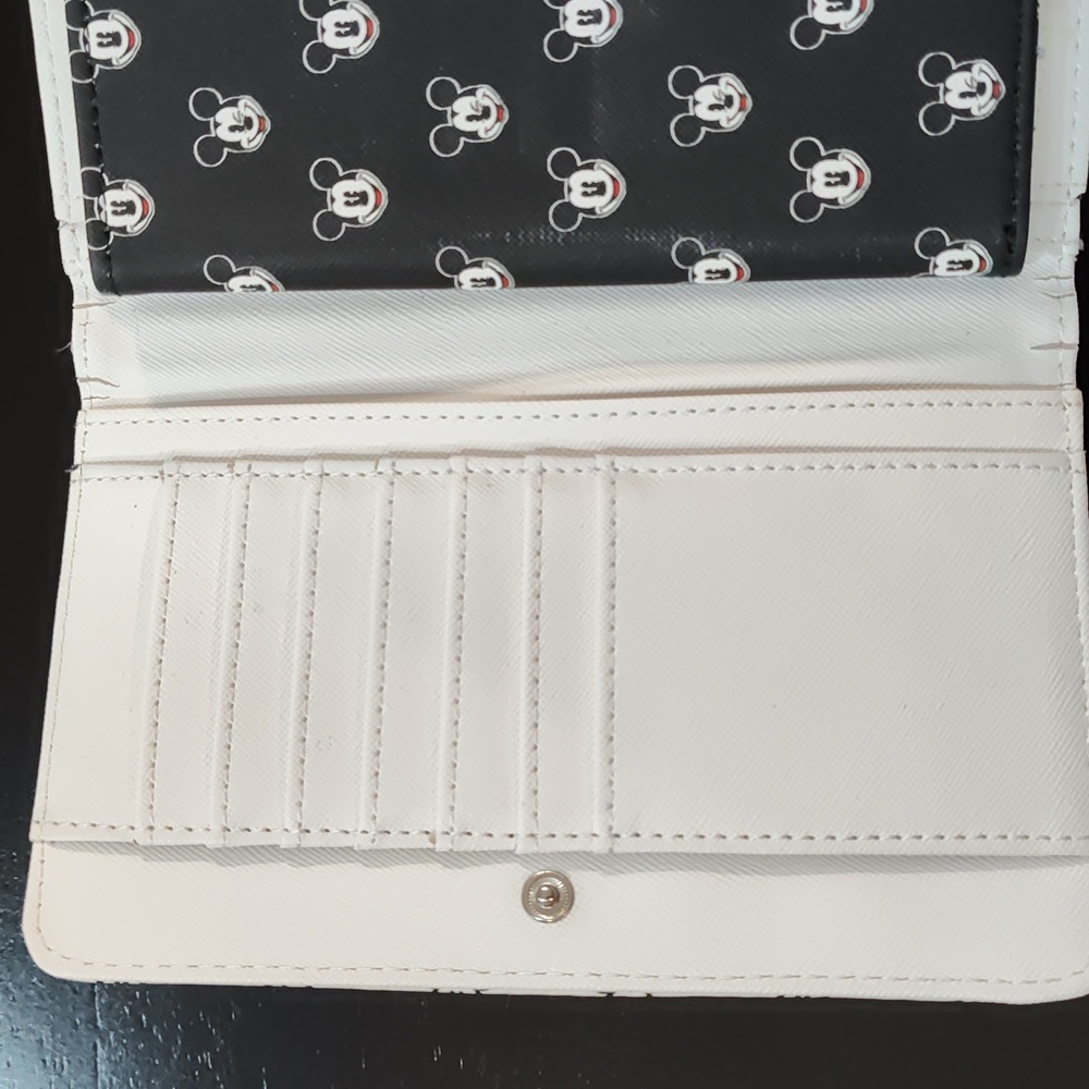 Loungefly Mickey Mouse Wallet - Picture 4 of 5